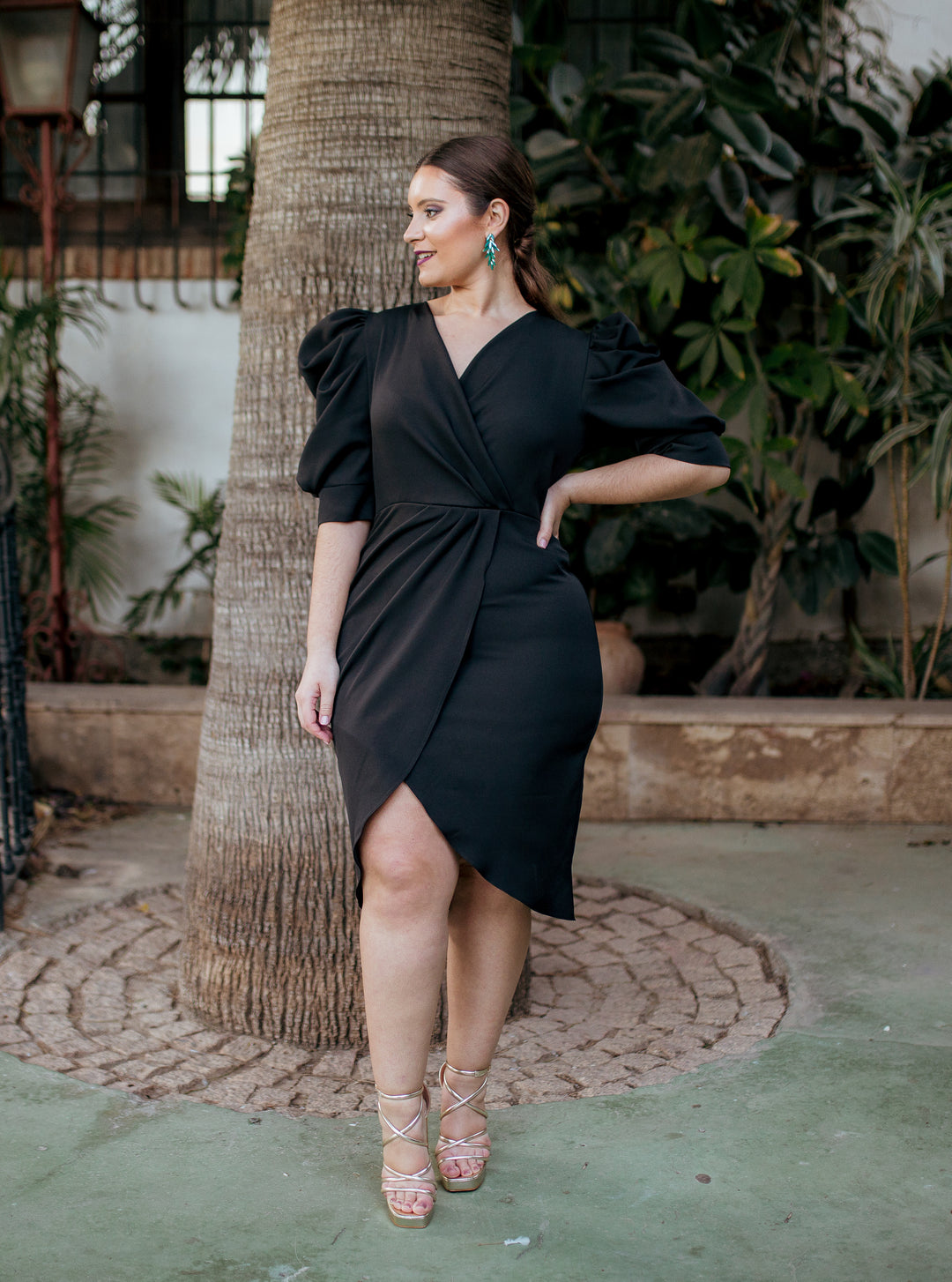 VESTIDO CAPELA NEGRO