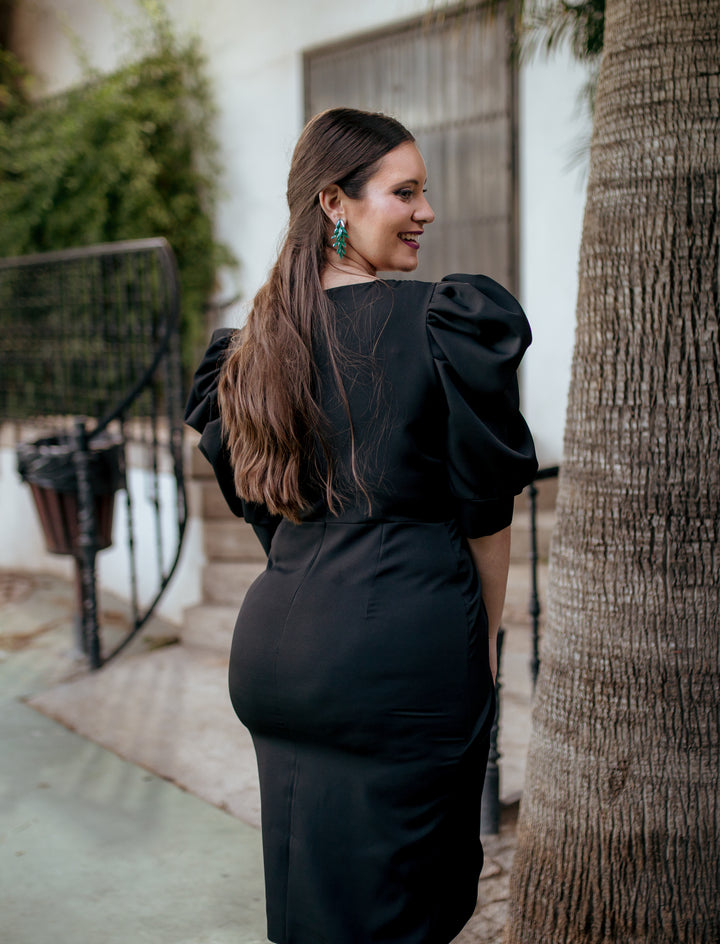 VESTIDO CAPELA NEGRO