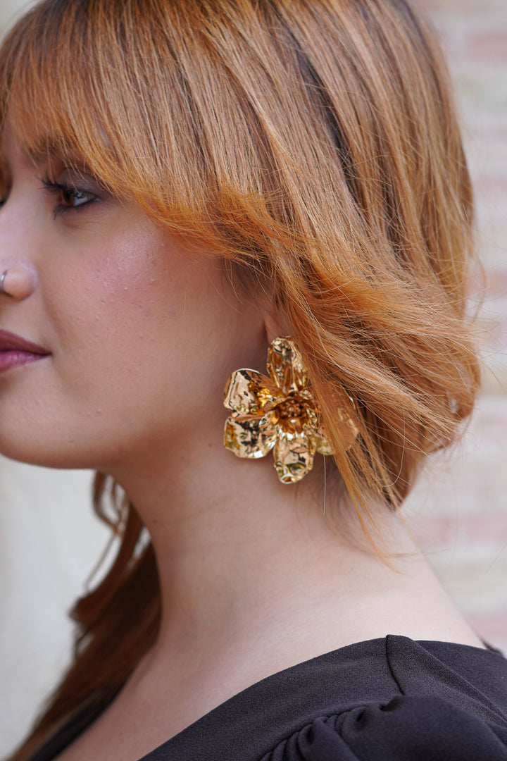 Pendiente Peonía Dorado