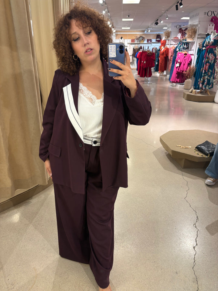 Chaqueta Lucía Burdeos