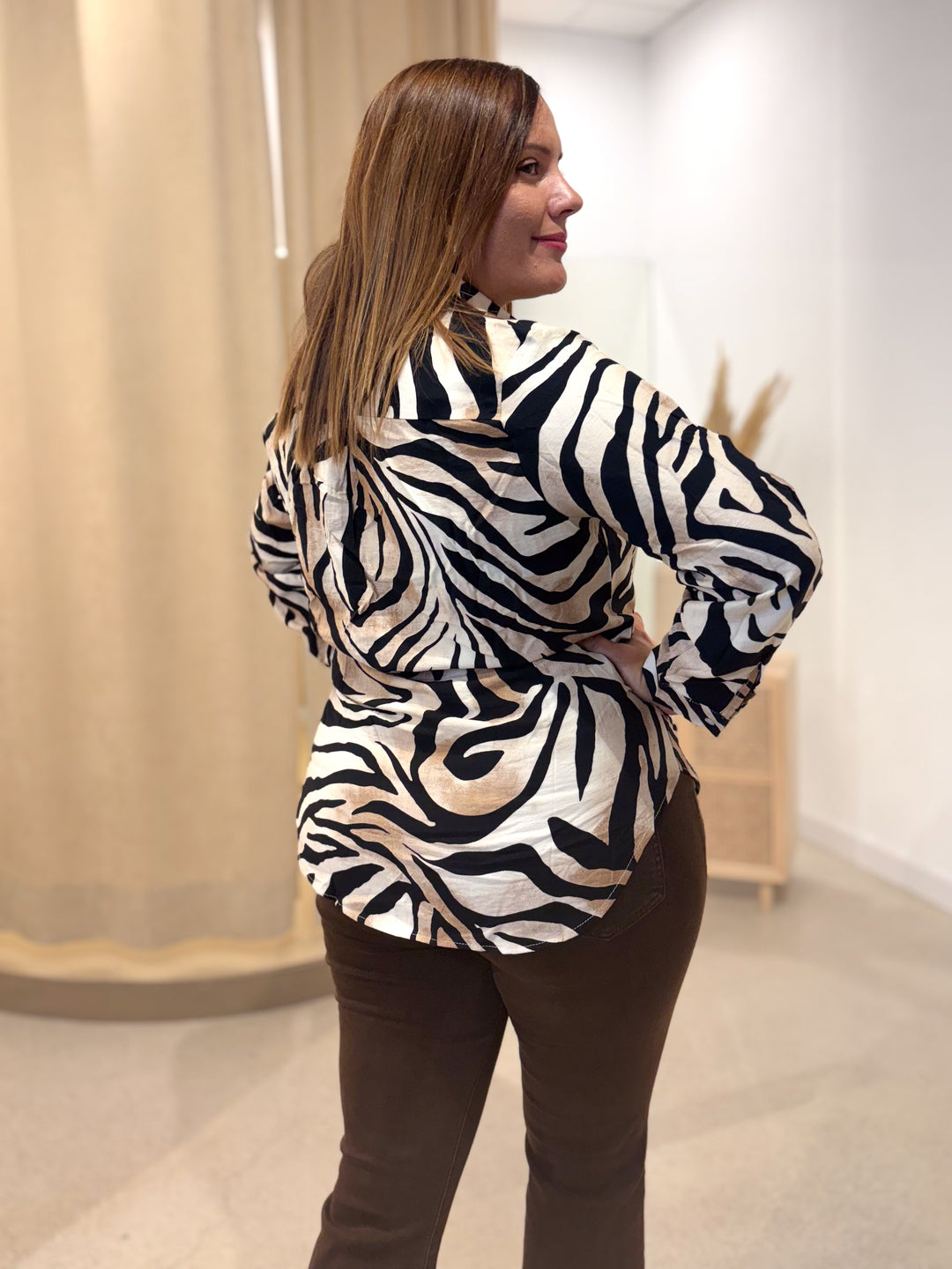 Camisa Lucía Tigre